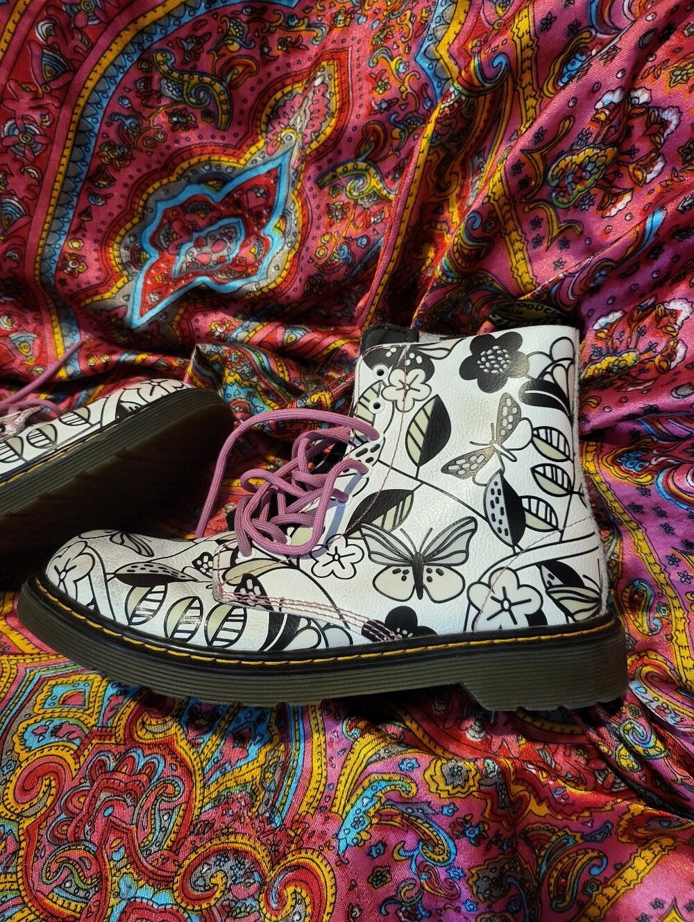 Dr Martens Meadow Print Genuine Leather Boots Women's Size 7 1460 Pascal